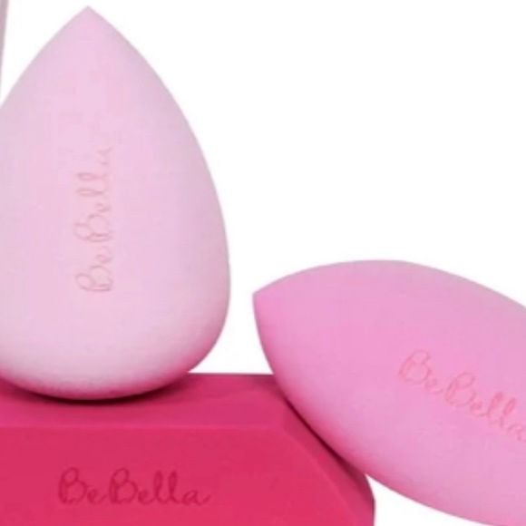 Beauty Creations Banana Setting Powder + POWDER SPONGE - Picture 5 of 5